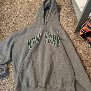 Brandy Melville New York hoodie